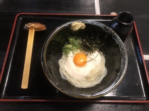 やまかけうどん　(温）